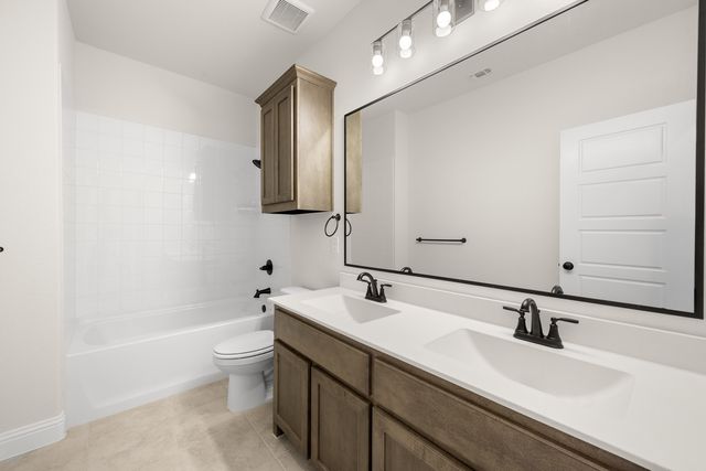 373 Paddle Boat Drive, Granbury, TX 76049