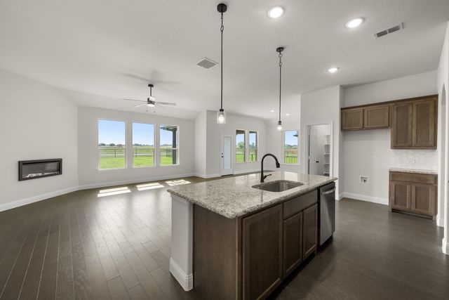 373 Paddle Boat Drive, Granbury, TX 76049