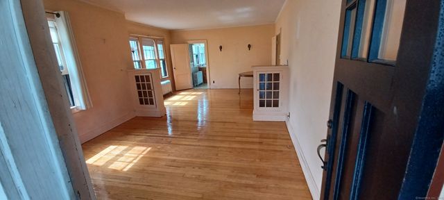 25 Richard Road, East Hartford, CT 06108