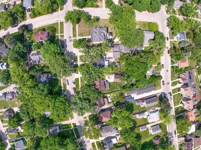 41 Hamilton Avenue, Elgin, IL 60123