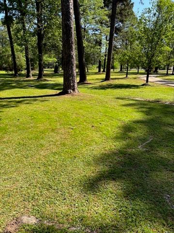 7985 N Lakeshore Drive, Shreveport, LA 71107