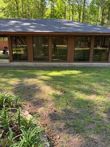 7985 N Lakeshore Drive, Shreveport, LA 71107