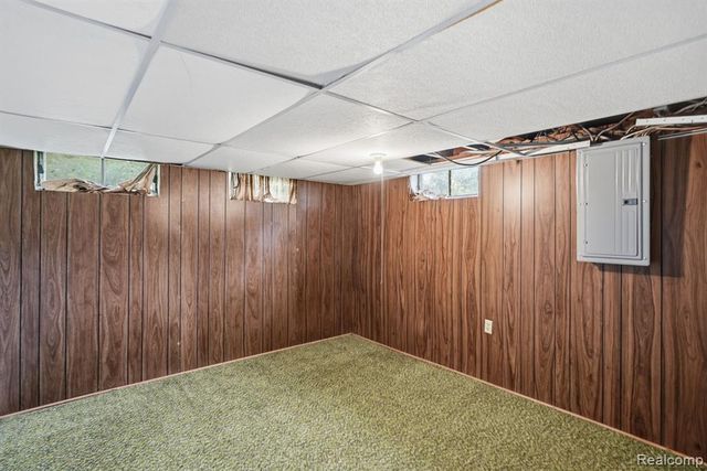 396 Plum Creek Road, Lapeer, MI 48446
