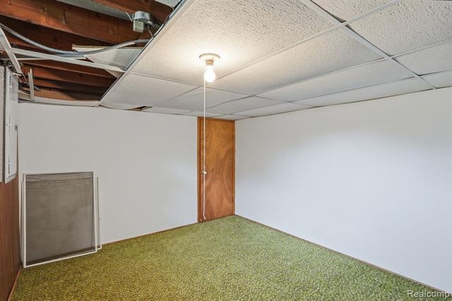 396 Plum Creek Road, Lapeer, MI 48446