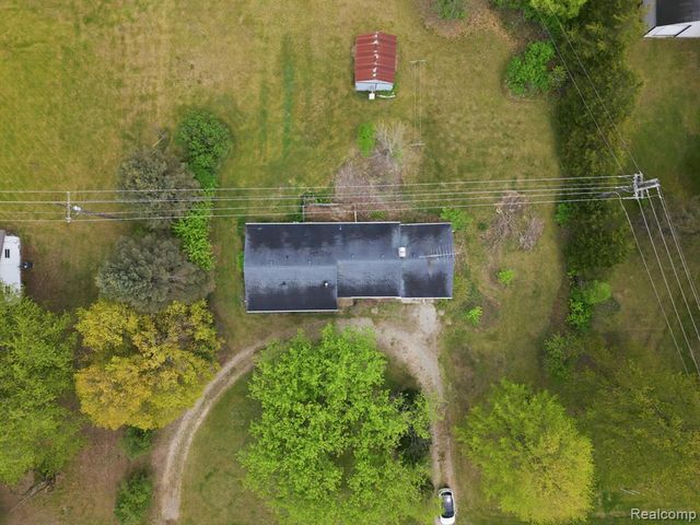 396 Plum Creek Road, Lapeer, MI 48446