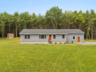 41 Huntoon Brick Farm Road, Unity, NH 03773