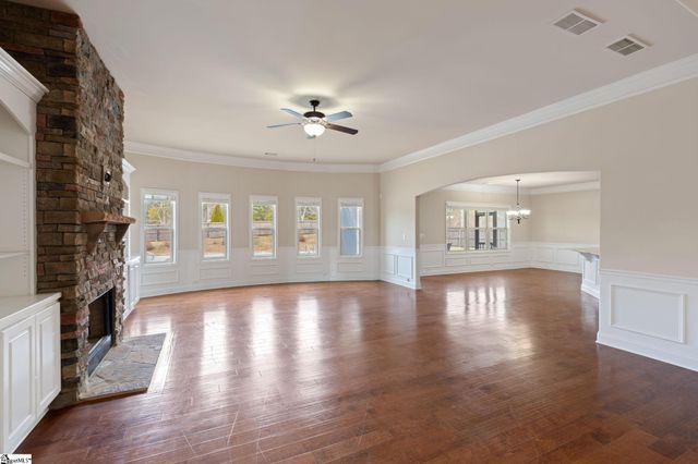 116 Angel Falls Drive, Simpsonville, SC 28981