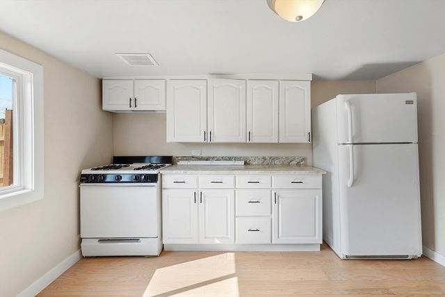 1011A EDITH Boulevard NE, Albuquerque, NM 87102