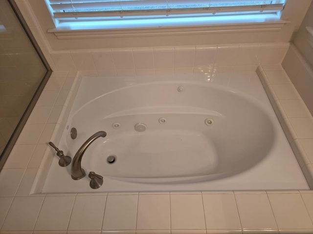 5820 W Ashcroft Avenue, Fresno, CA 93722