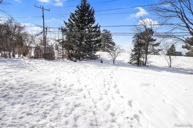 18869 Nola Street, Livonia, MI 48152