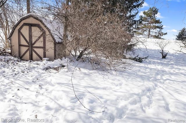 18869 Nola Street, Livonia, MI 48152