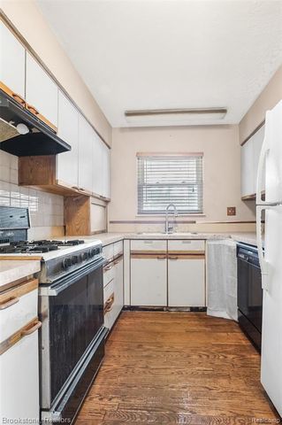 18869 Nola Street, Livonia, MI 48152