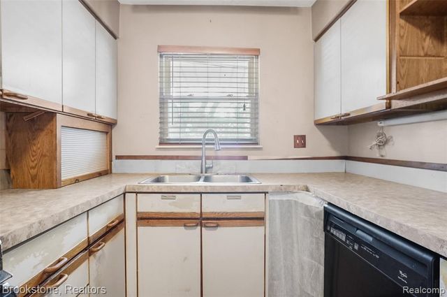 18869 Nola Street, Livonia, MI 48152