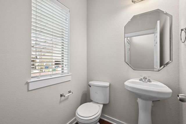 2101 Rivers Edge WAY 32, Austin, TX 78741