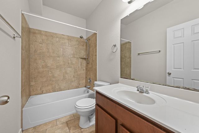 2101 Rivers Edge WAY 32, Austin, TX 78741