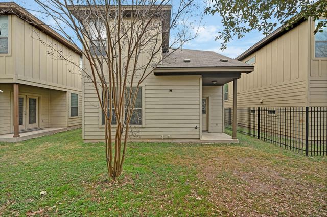 2101 Rivers Edge WAY 32, Austin, TX 78741