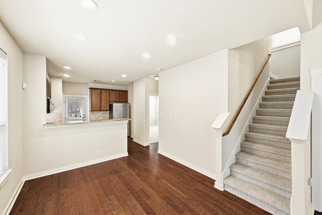 2101 Rivers Edge WAY 32, Austin, TX 78741