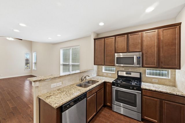 2101 Rivers Edge WAY 32, Austin, TX 78741