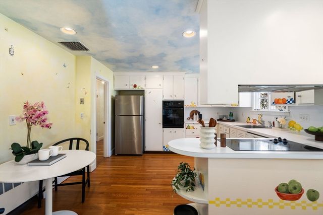 69 Karen Road, Newton, MA 02468