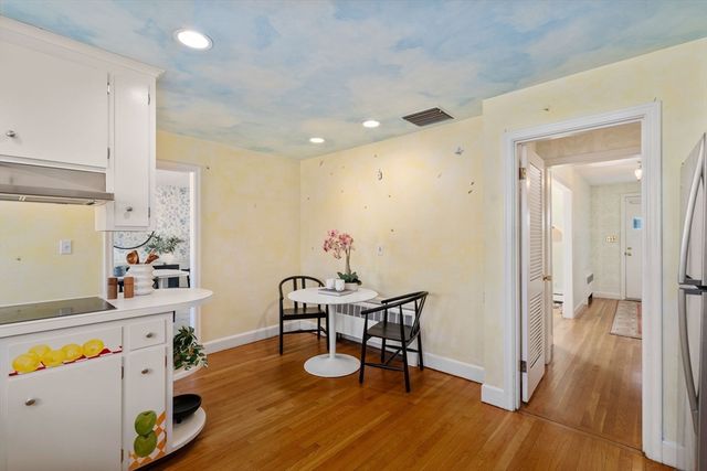 69 Karen Road, Newton, MA 02468