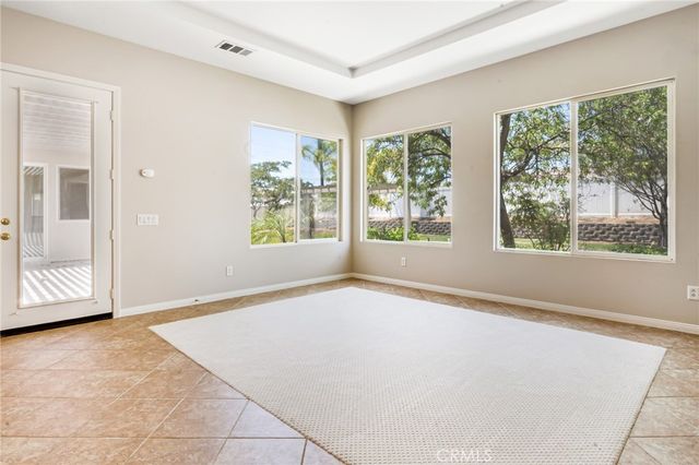 41733 Hollister, Murrieta, CA 92562