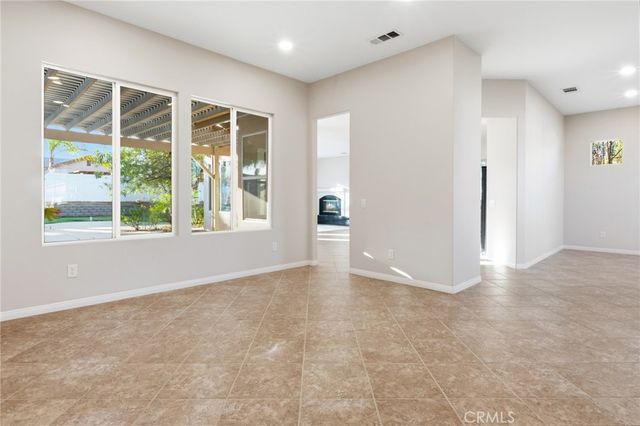 41733 Hollister, Murrieta, CA 92562