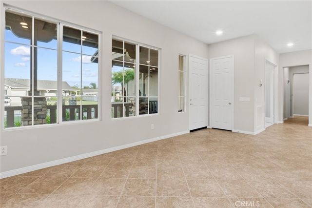 41733 Hollister, Murrieta, CA 92562