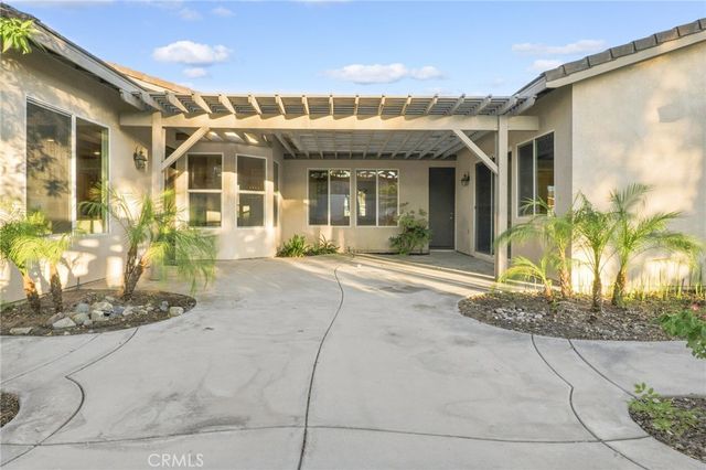 41733 Hollister, Murrieta, CA 92562