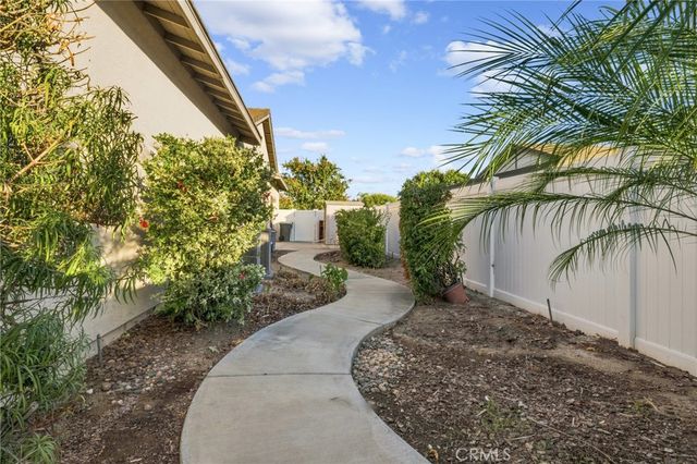 41733 Hollister, Murrieta, CA 92562