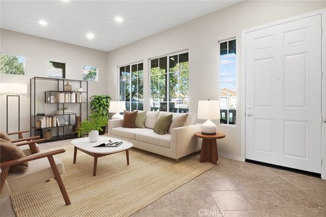 41733 Hollister, Murrieta, CA 92562