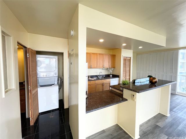2801 Coconut Avenue 3H, Honolulu, HI 96815