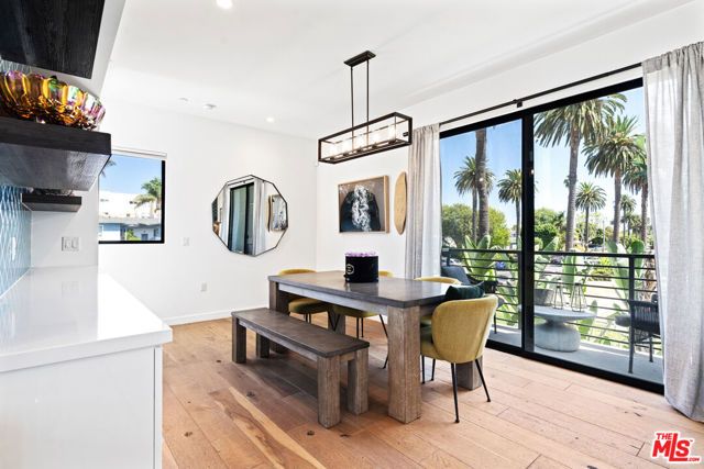 11900 Washington Place, Los Angeles, CA 90066