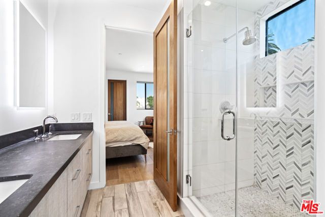 11900 Washington Place, Los Angeles, CA 90066