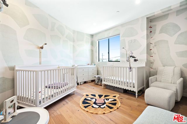 11900 Washington Place, Los Angeles, CA 90066