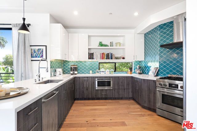 11900 Washington Place, Los Angeles, CA 90066