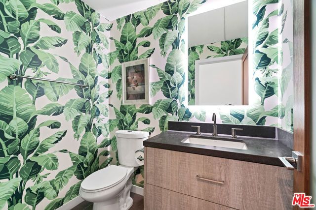 11900 Washington Place, Los Angeles, CA 90066