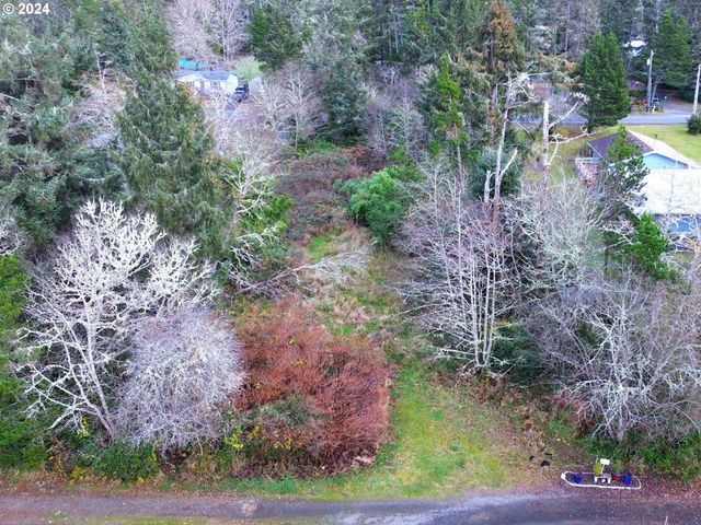 285 xx U St, Ocean Park, WA 98640