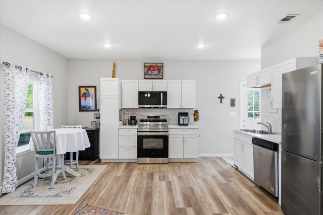 838 W Quitman Street, Emory, TX 75440