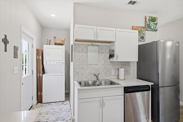 838 W Quitman Street, Emory, TX 75440