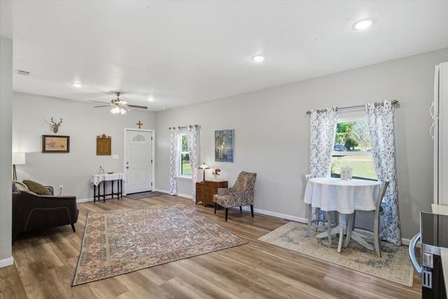 838 W Quitman Street, Emory, TX 75440