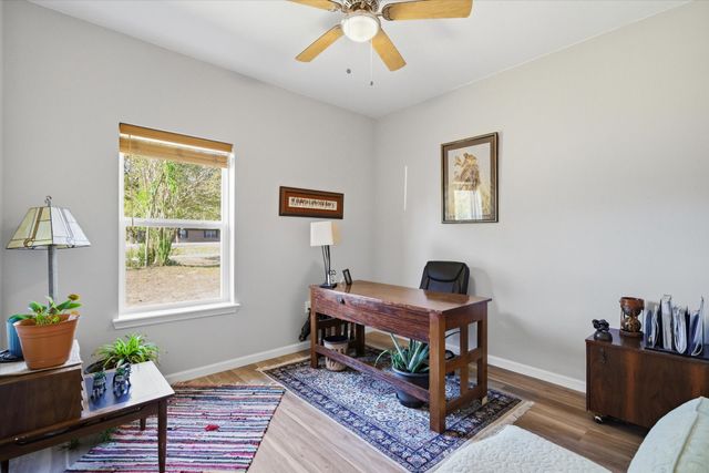 838 W Quitman Street, Emory, TX 75440