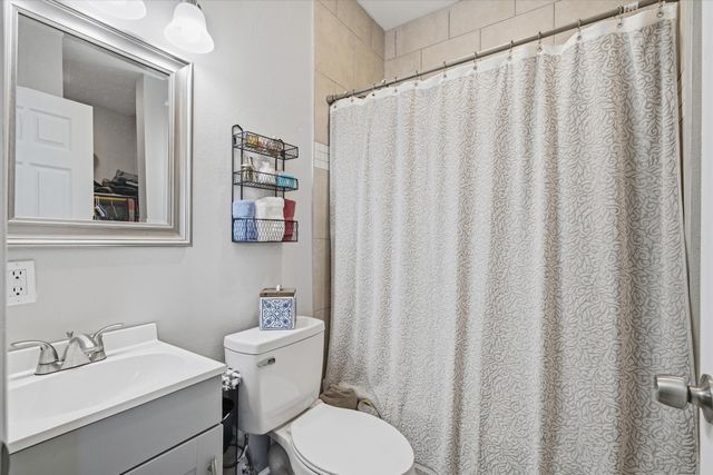 838 W Quitman Street, Emory, TX 75440