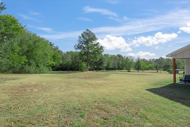 838 W Quitman Street, Emory, TX 75440