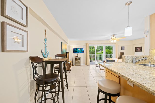 95 N Birch Road 304, Fort Lauderdale, FL 33304