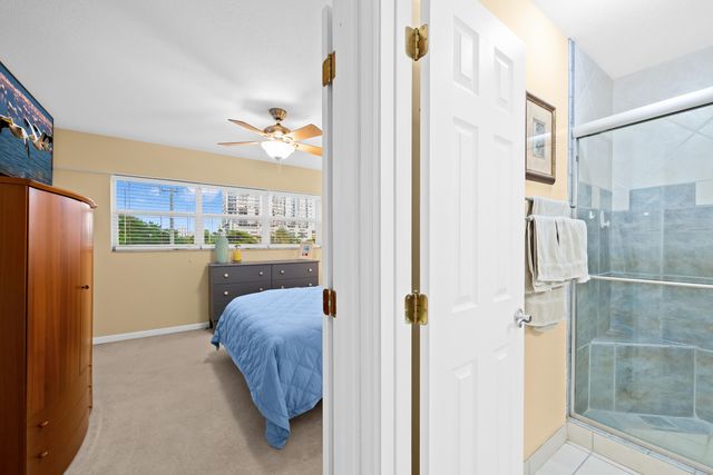 95 N Birch Road 304, Fort Lauderdale, FL 33304