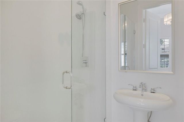 180 NE 6th Avenue F, Delray Beach, FL 33483