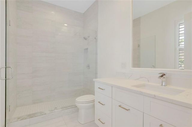 180 NE 6th Avenue F, Delray Beach, FL 33483
