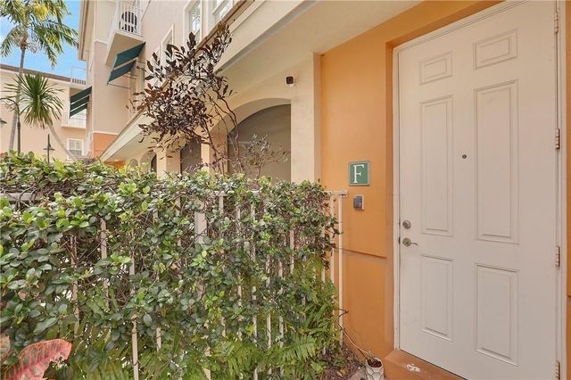 180 NE 6th Avenue F, Delray Beach, FL 33483
