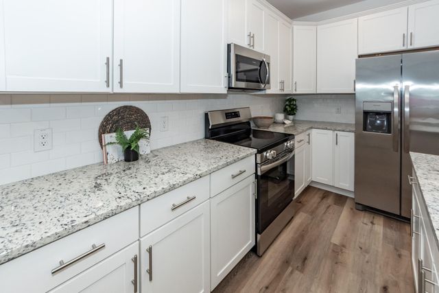 302 Twin Rivers Drive, Wando, SC 29492