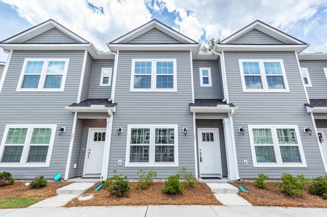 302 Twin Rivers Drive, Wando, SC 29492